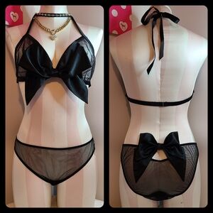 VS Dream Angels Satin Bow Mesh Rhinestone Choker Bralette/ Panty Set Size Lg